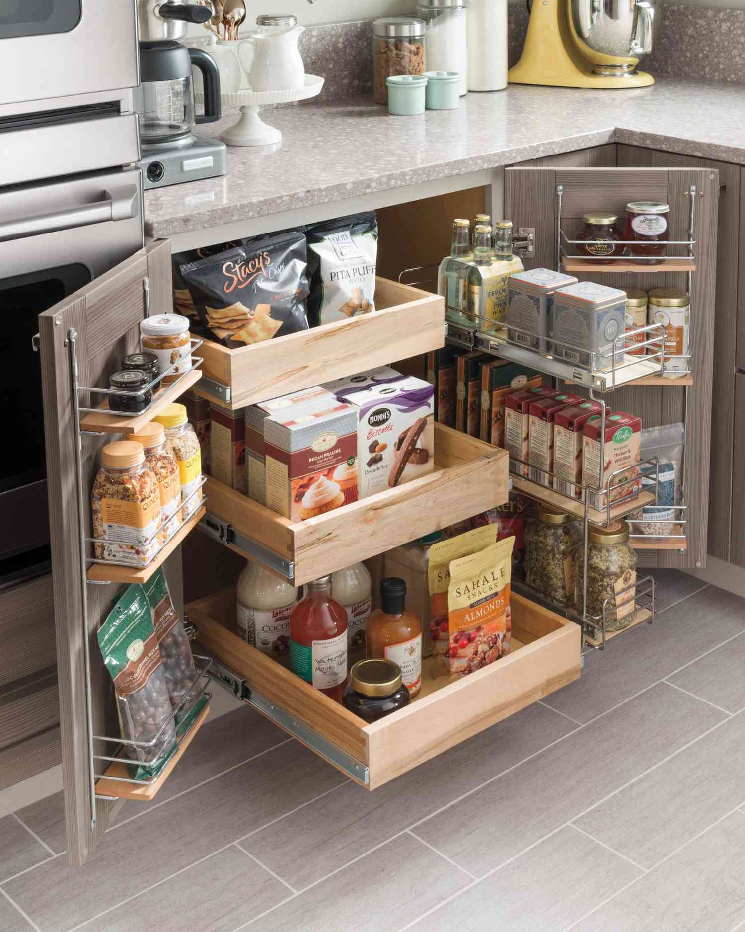 Slim Kitchen Cabinets: Maximize Your Small Space (Easy Storage Ideas!)