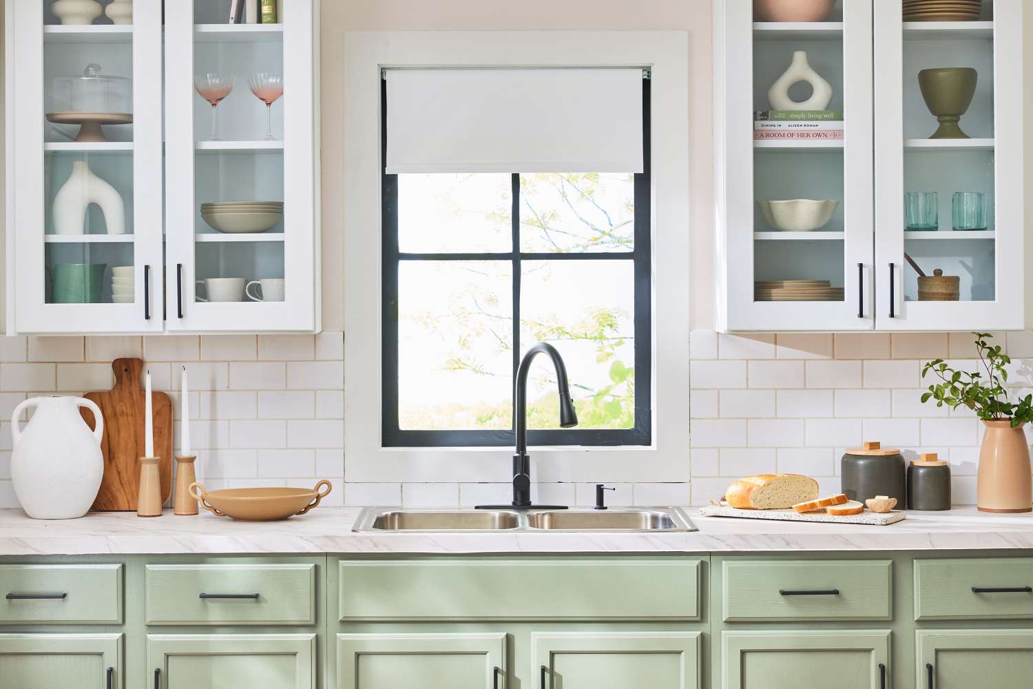 Kitchen Closets and Cabinets: Find the Perfect Style