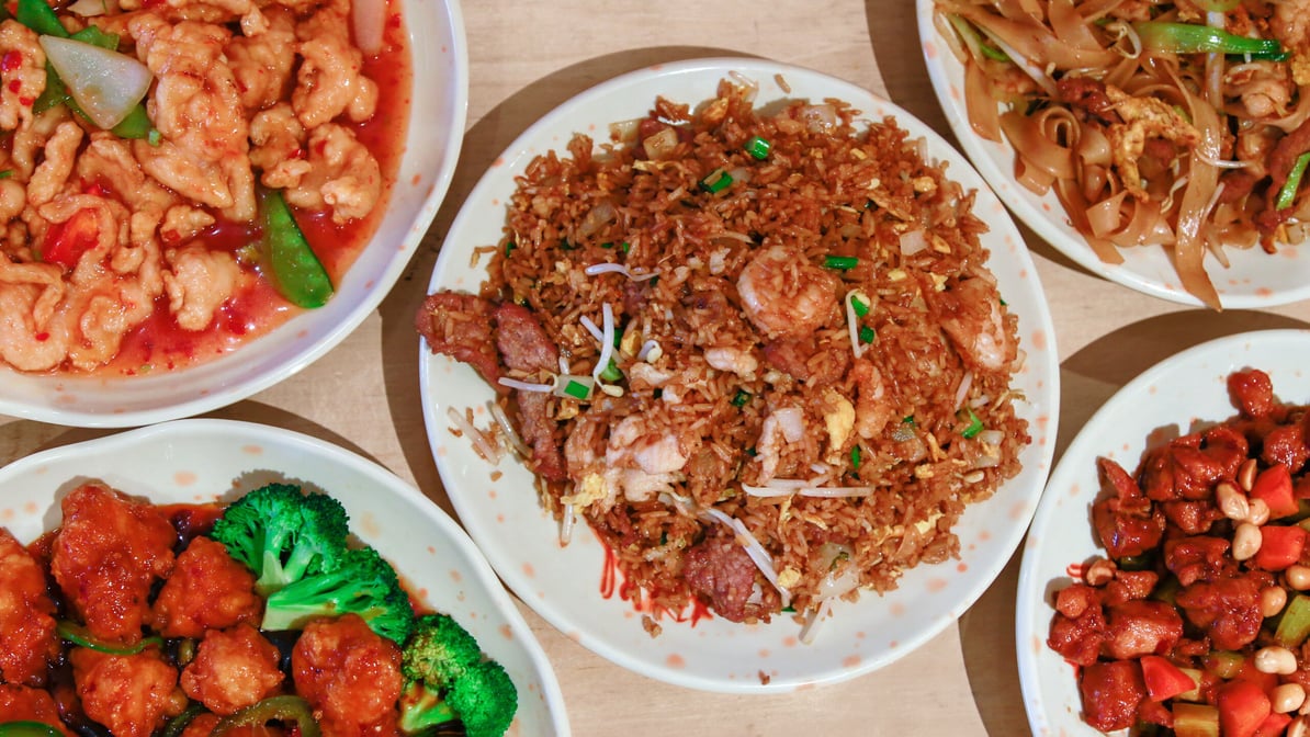 Is Grand Wok Chinese Cuisine good for families? Learn about the atmosphere and kid friendly choices!