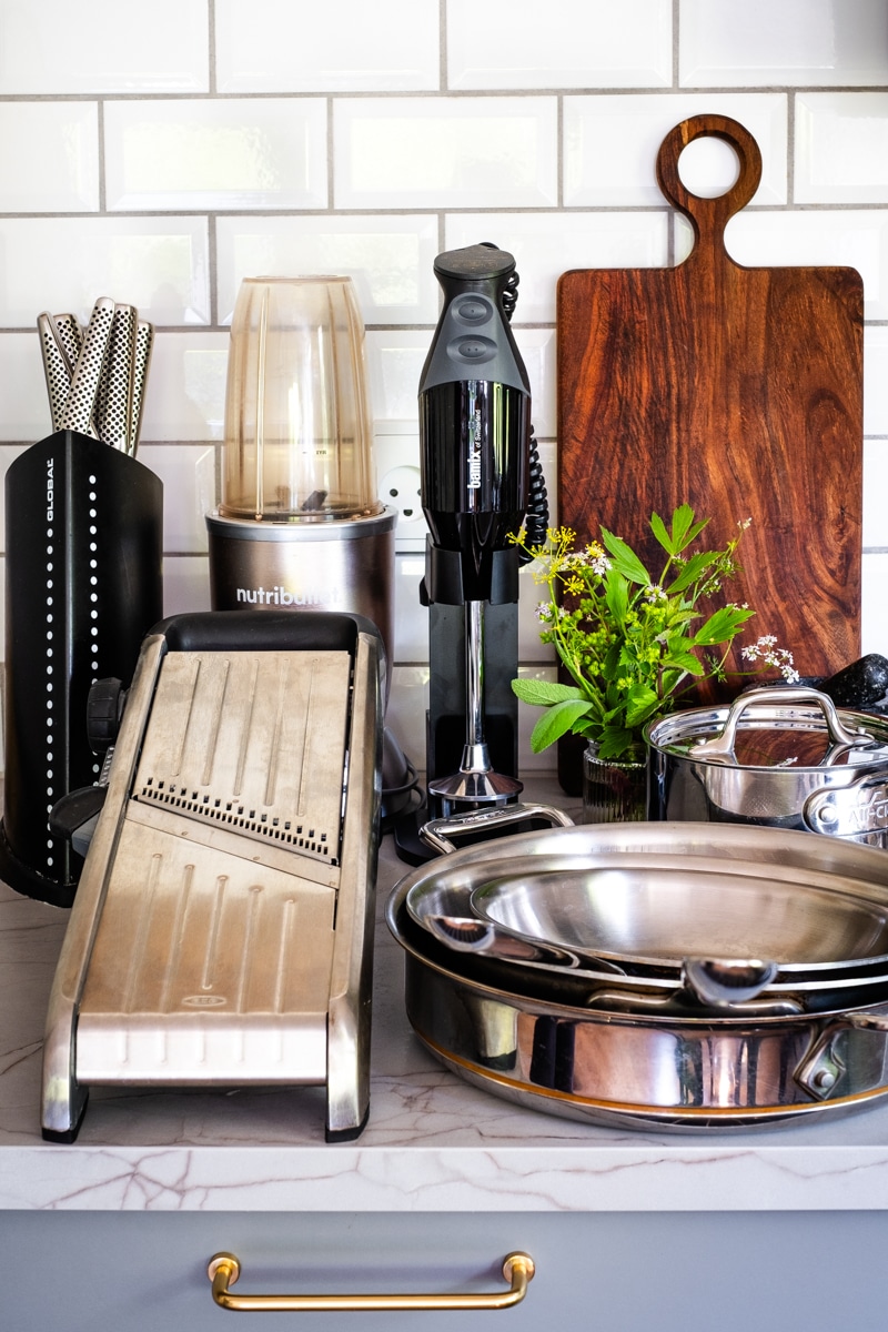 Which healthy cooking kitchen gadgets are best for beginners? Start your healthy eating journey with these simple tools!