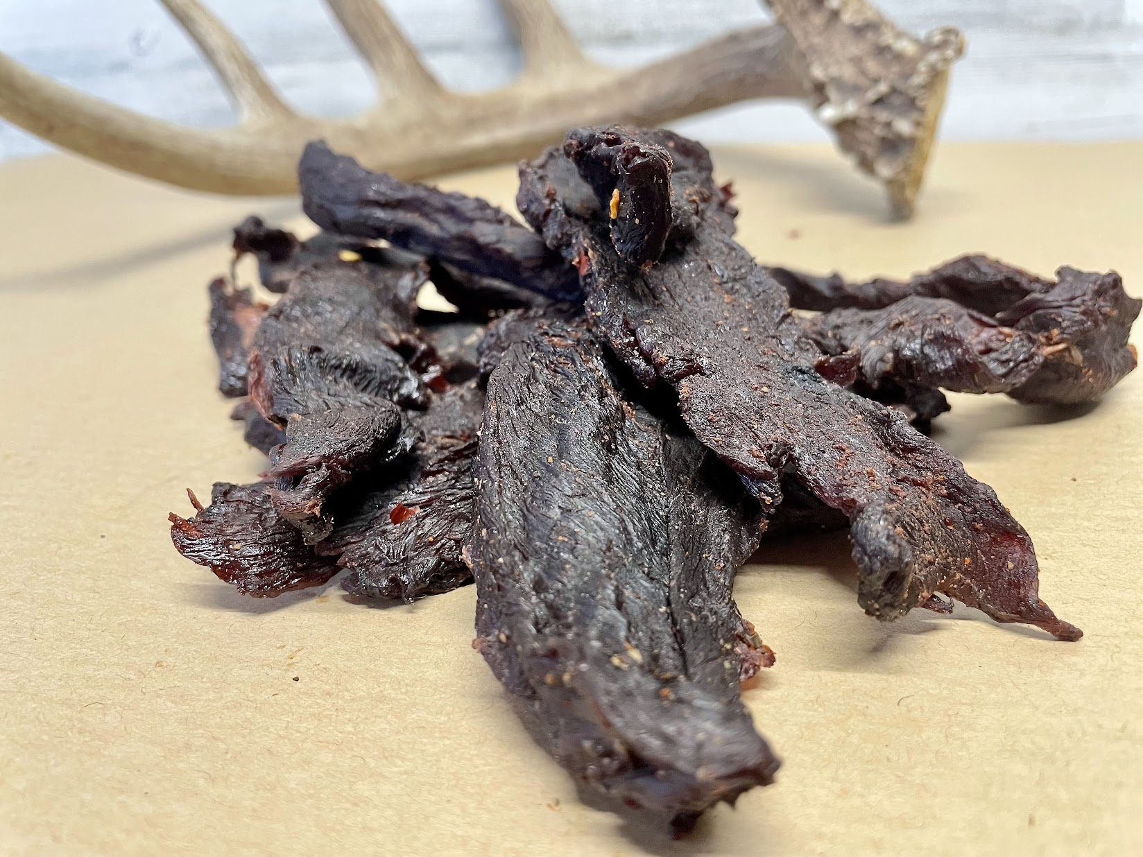 What are the best barbecue deer jerky recipes? Learn this simple method for perfectly tender jerky now!