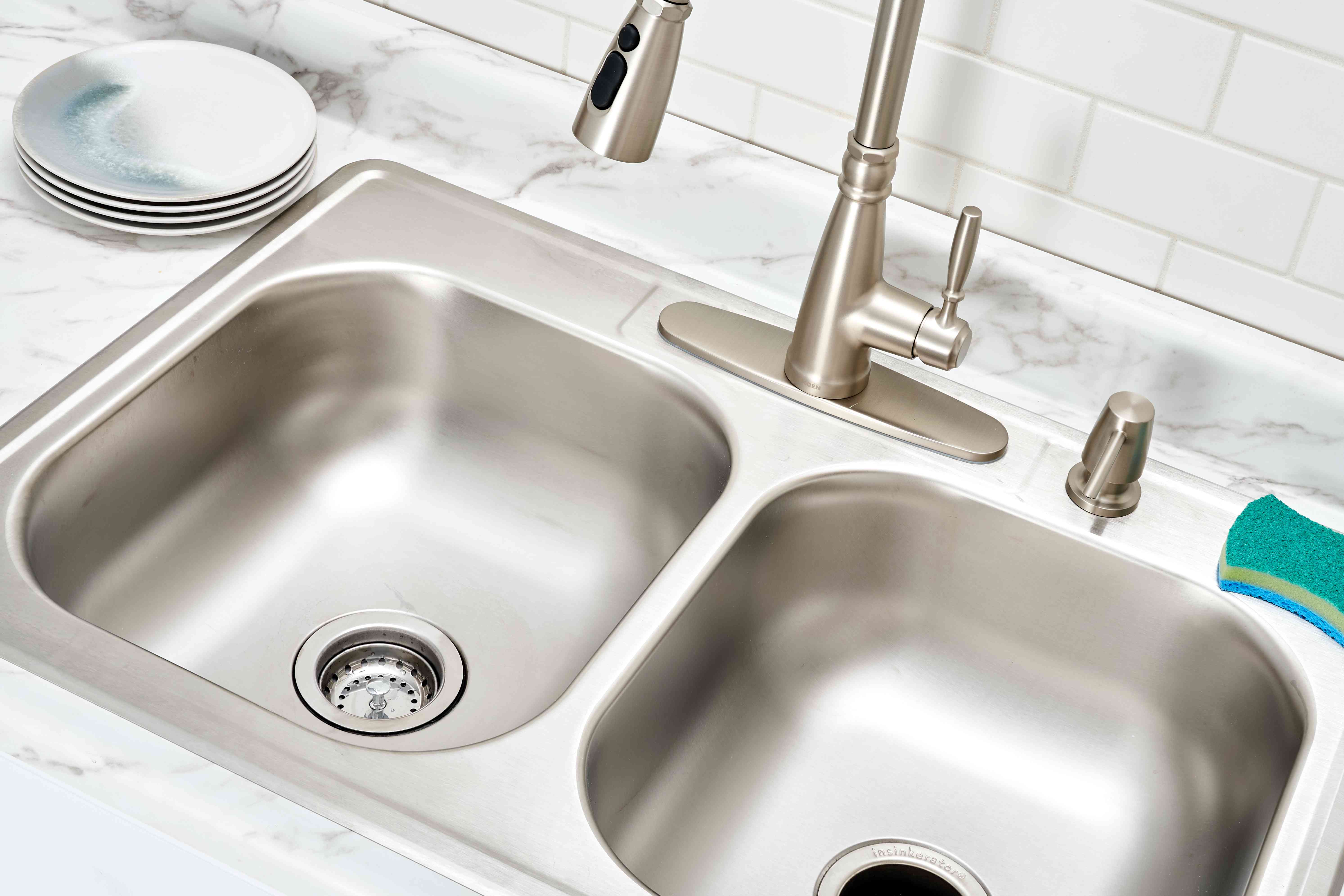 How to Use Double Faucet Sink Tips for Convenient Cooking and Cleaning