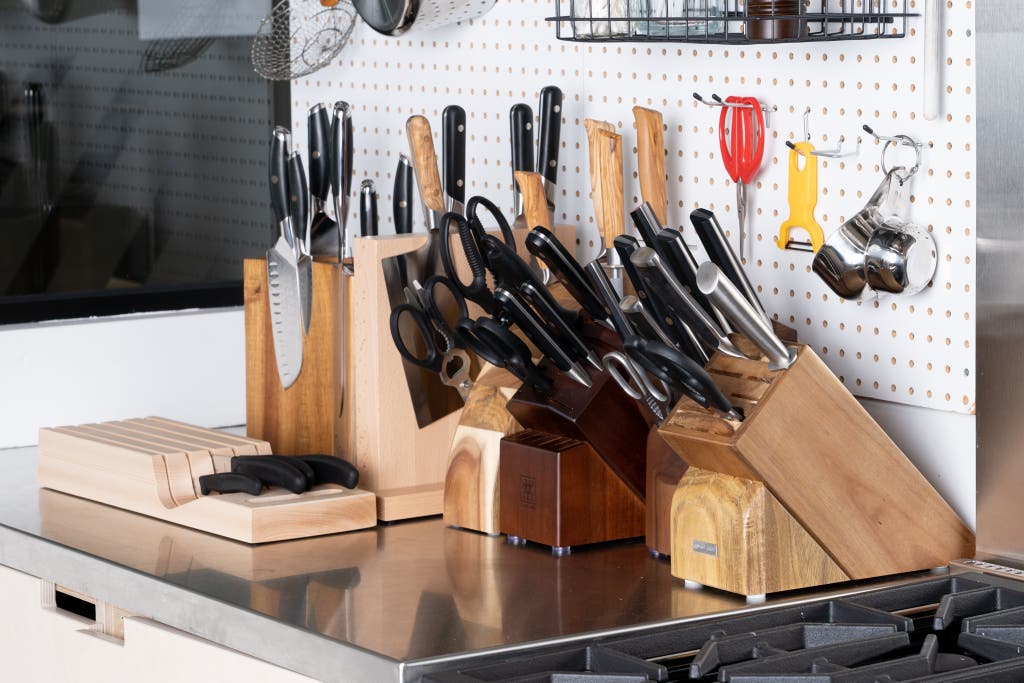 Small Kitchen Knife Set Comparison Chef vs Paring Best Compact Choices