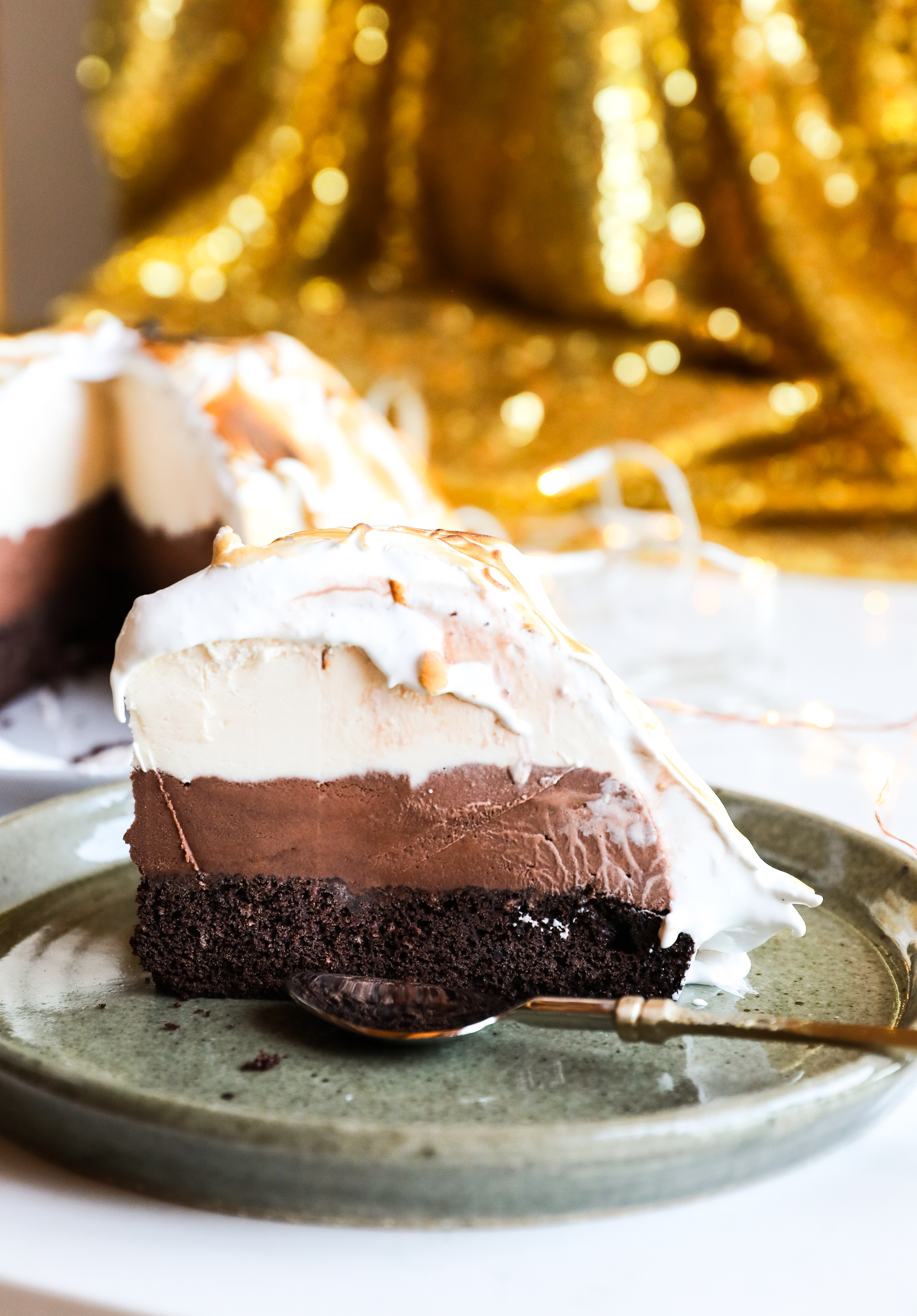 Best desserts from Alaska recipes revealed: Discover easy-to-follow steps for delicious sweets.