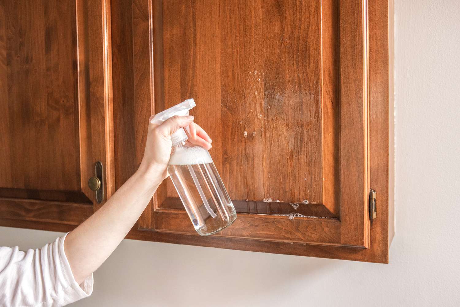 How to clean kitchen wood sign (simple methods for lasting shine)